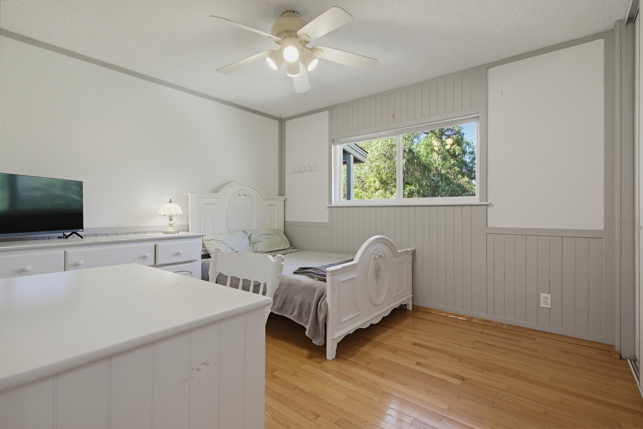 Virtual tour photo 25 of 78 for 472 E Kalmia St