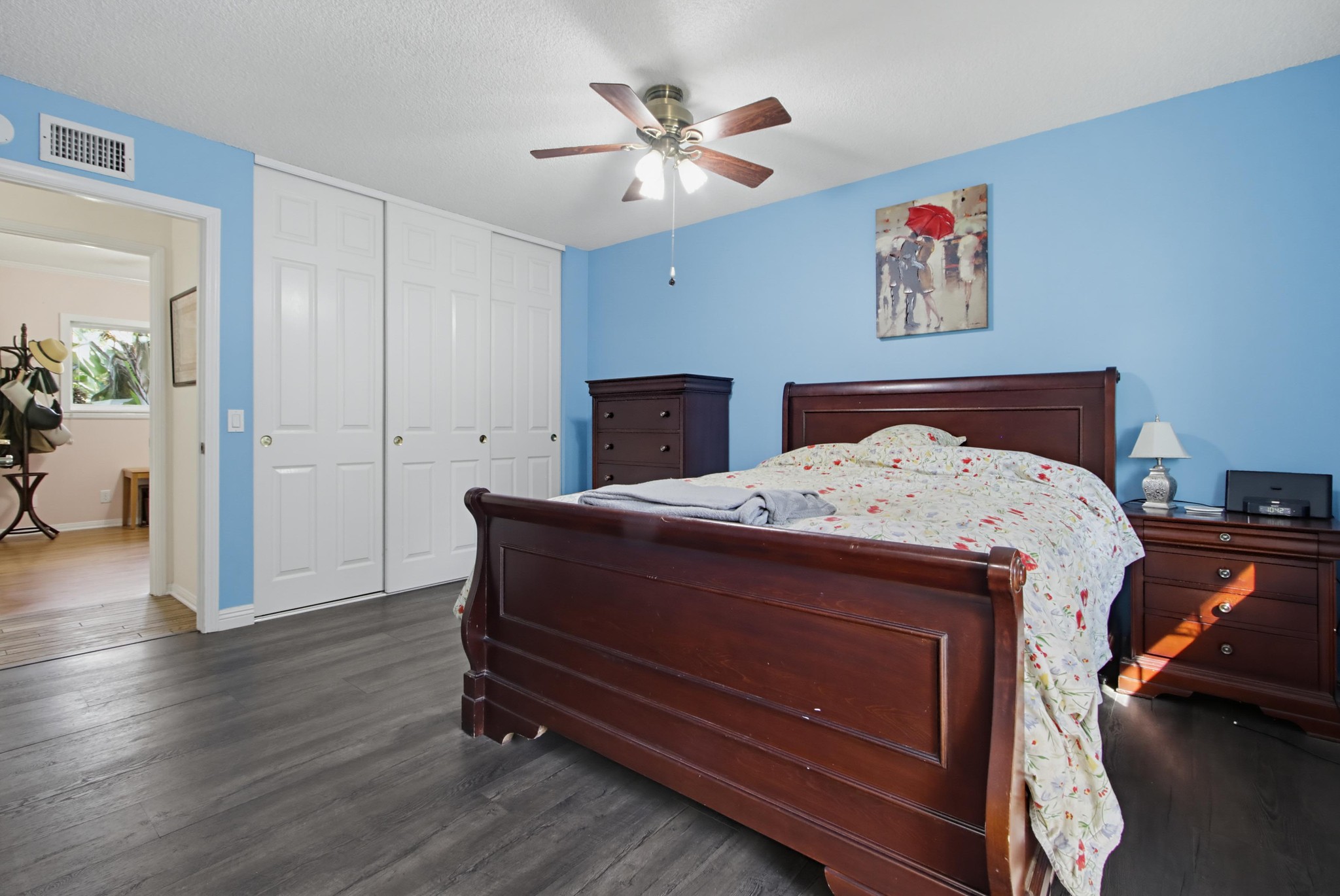 Virtual tour photo 35 of 78 for 472 E Kalmia St