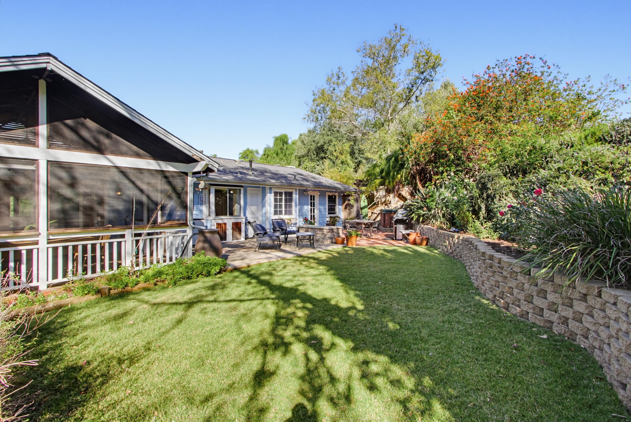 Virtual tour photo 56 of 78 for 472 E Kalmia St