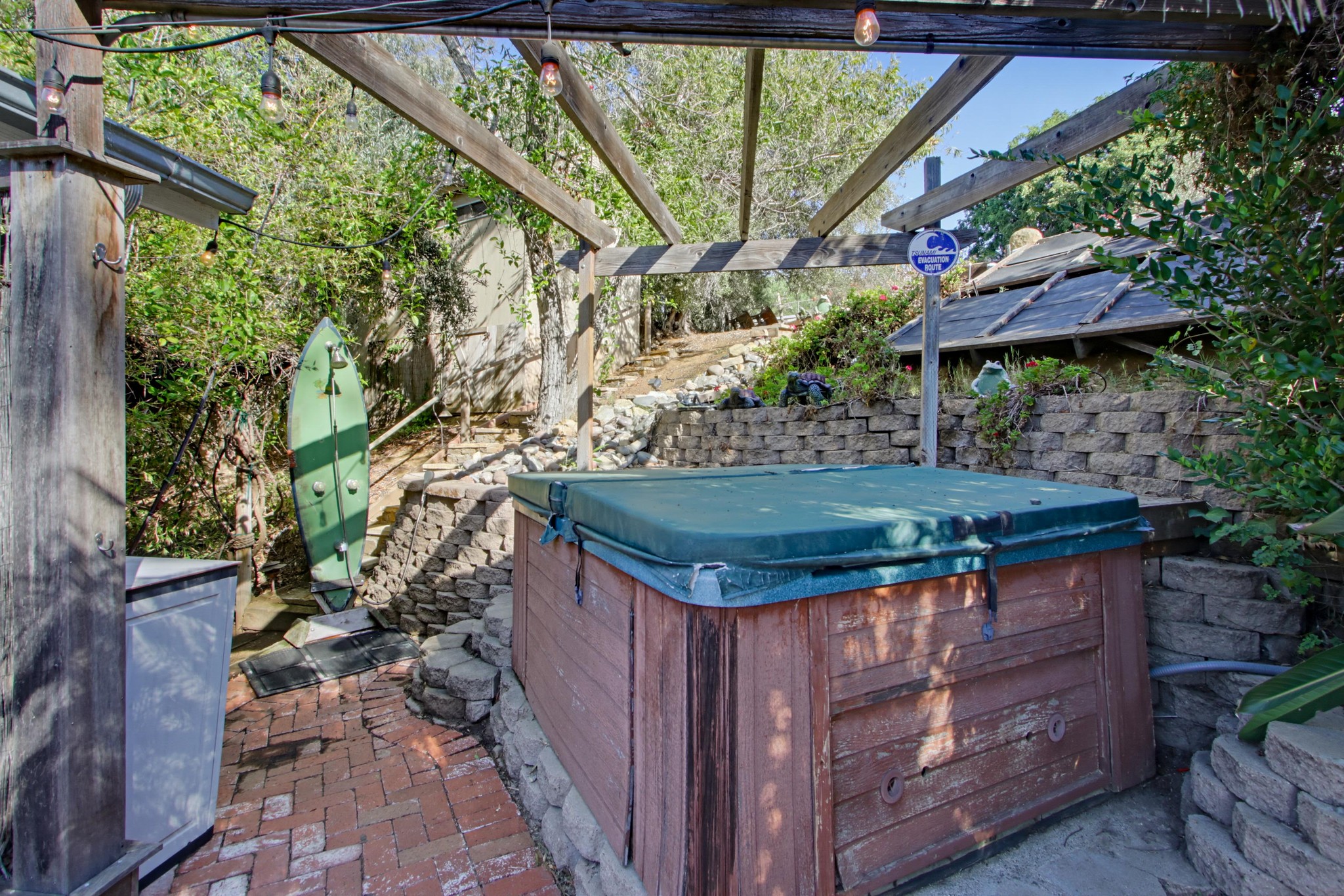 Virtual tour photo 62 of 78 for 472 E Kalmia St