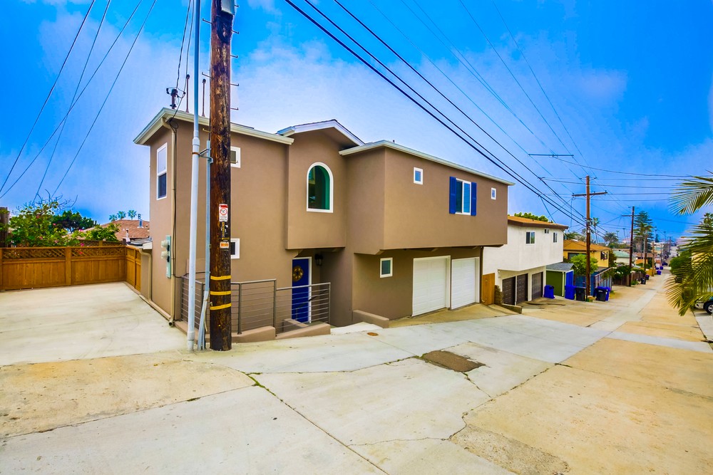 Virtual tour photo 3 of 57 for 4722 Del Mar Ave