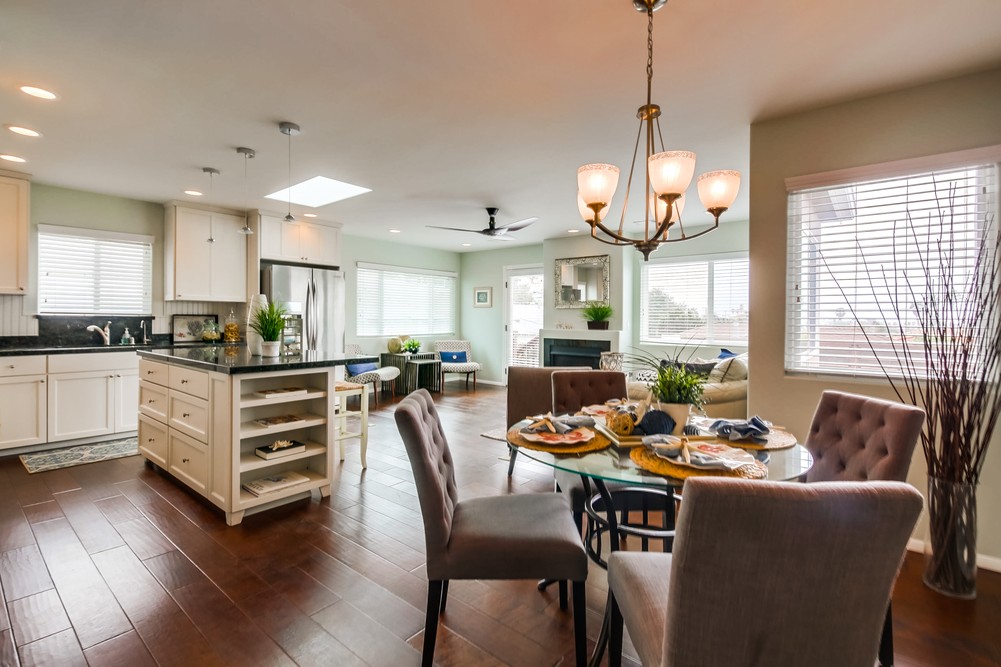 Virtual tour photo 16 of 57 for 4722 Del Mar Ave