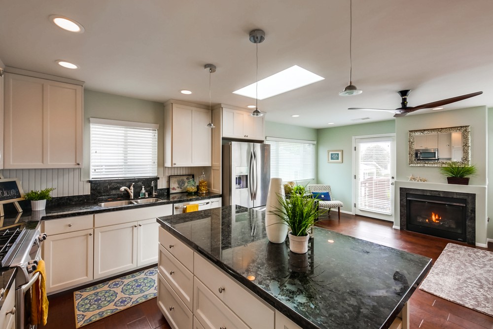 Virtual tour photo 21 of 57 for 4722 Del Mar Ave