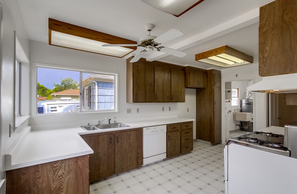 Virtual tour photo 24 of 51 for 4725 Jean Dr