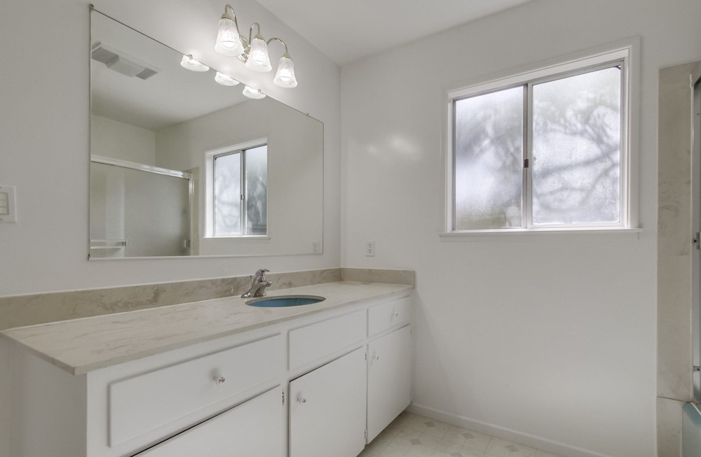Virtual tour photo 36 of 51 for 4725 Jean Dr