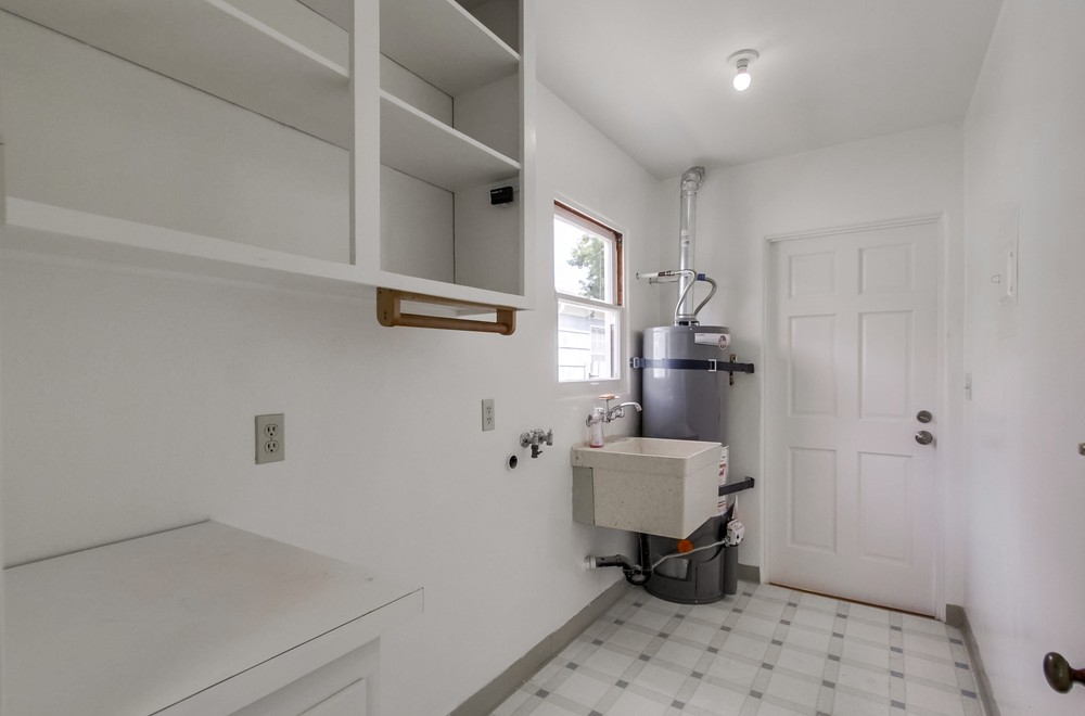 Virtual tour photo 44 of 51 for 4725 Jean Dr