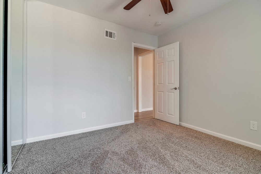 Virtual tour photo 32 of 42 for 4726 Mt St Helens Way