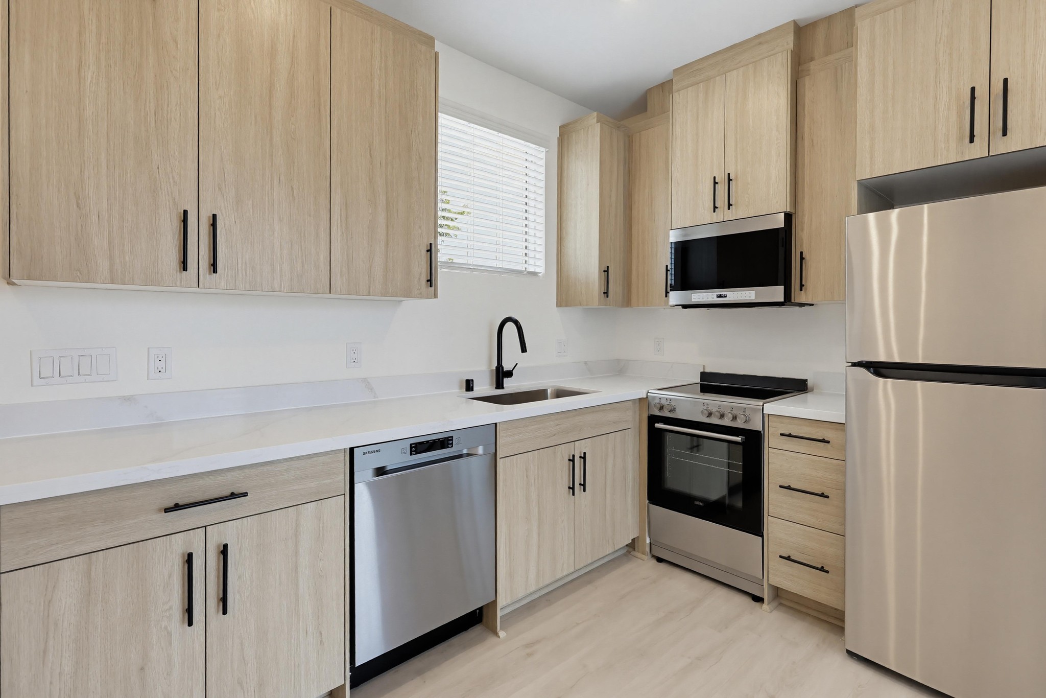 Virtual tour photo 8 of 31 for 4732 Utah St