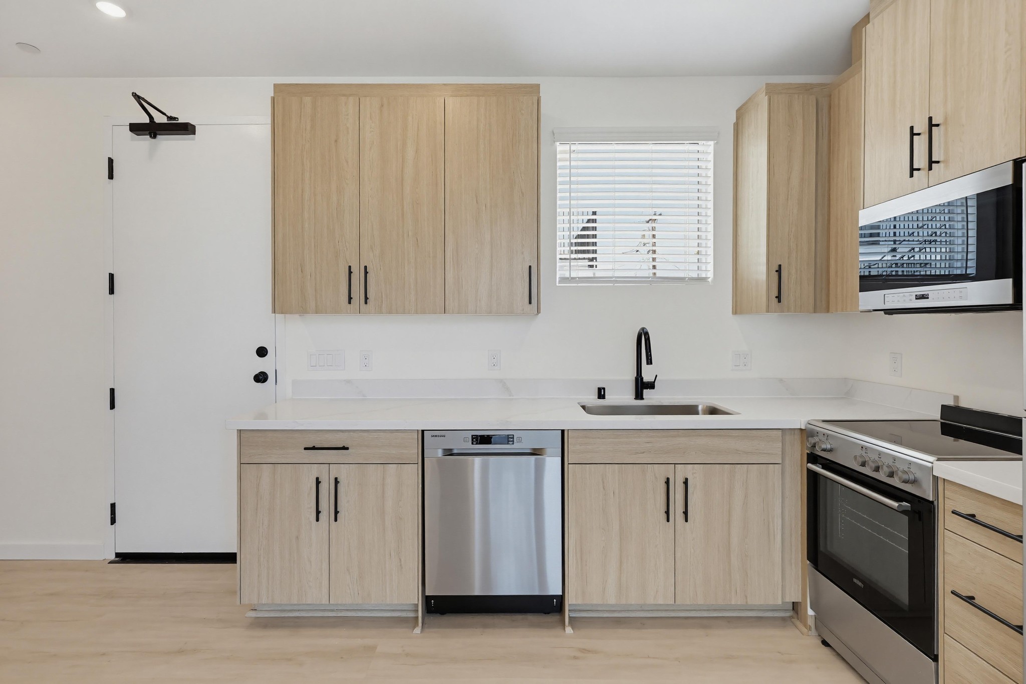 Virtual tour photo 14 of 31 for 4732 Utah St