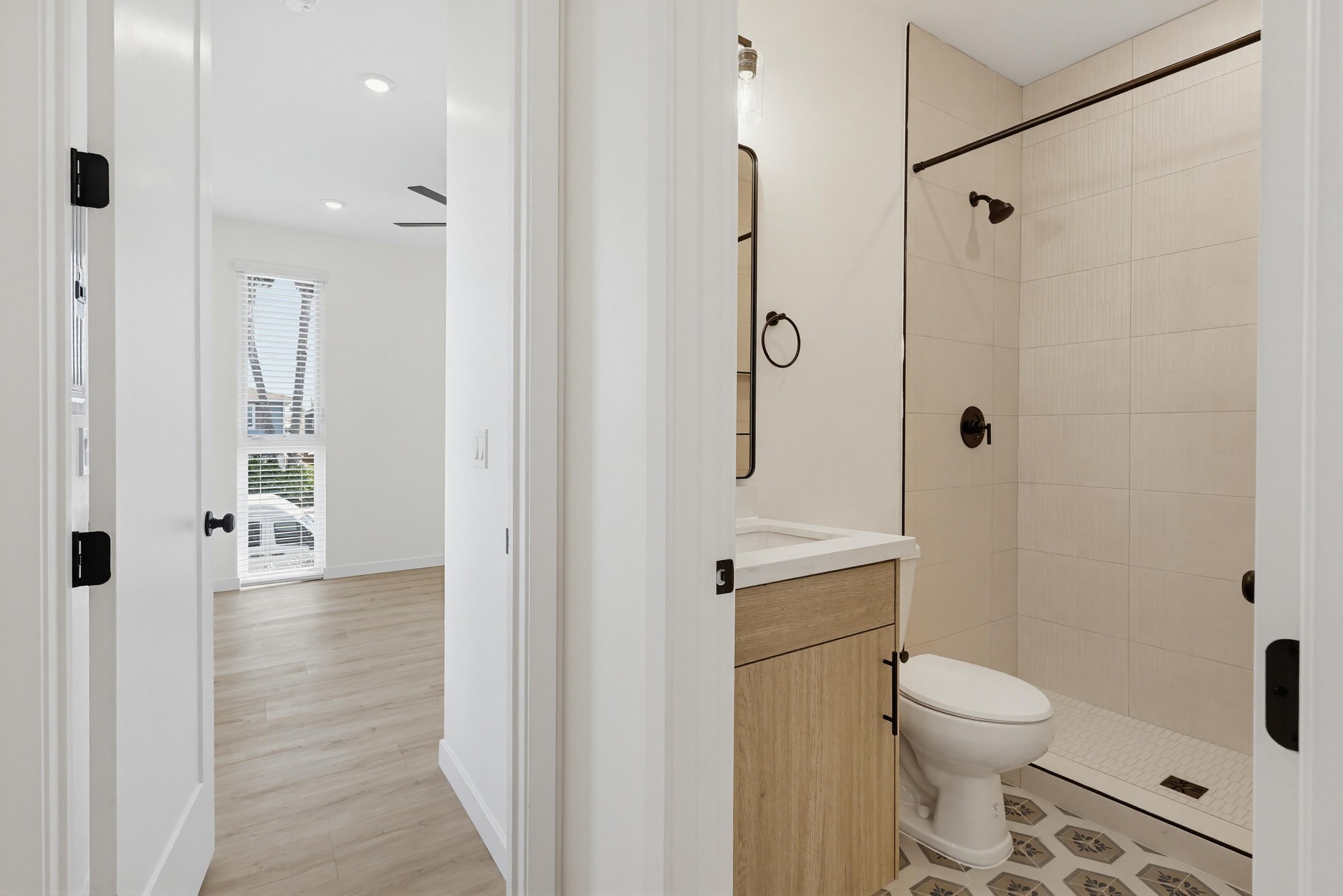 Virtual tour photo 16 of 31 for 4732 Utah St