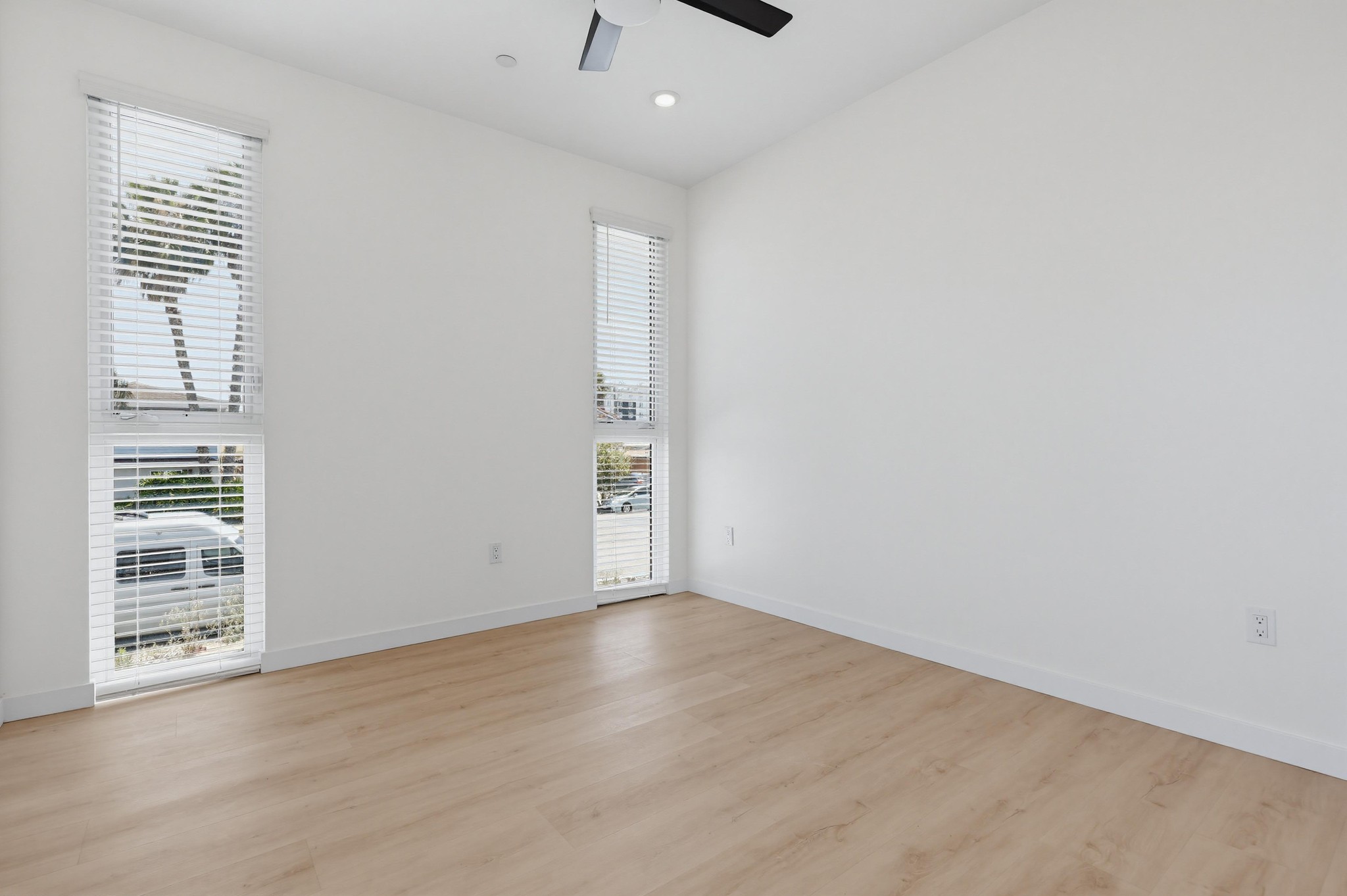 Virtual tour photo 19 of 31 for 4732 Utah St
