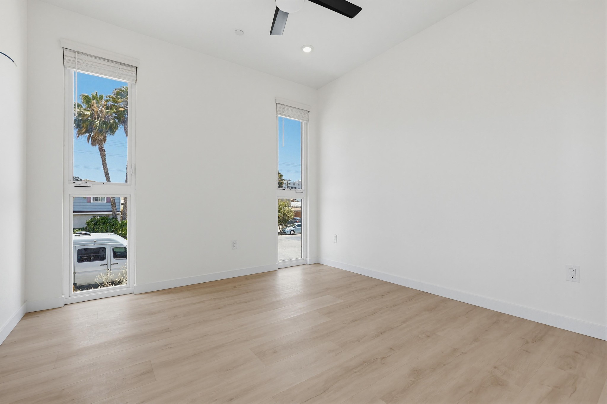 Virtual tour photo 21 of 31 for 4732 Utah St