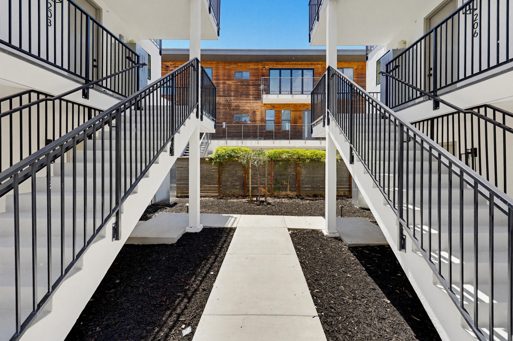 Virtual tour photo 3 of 29 for 4732 Utah St