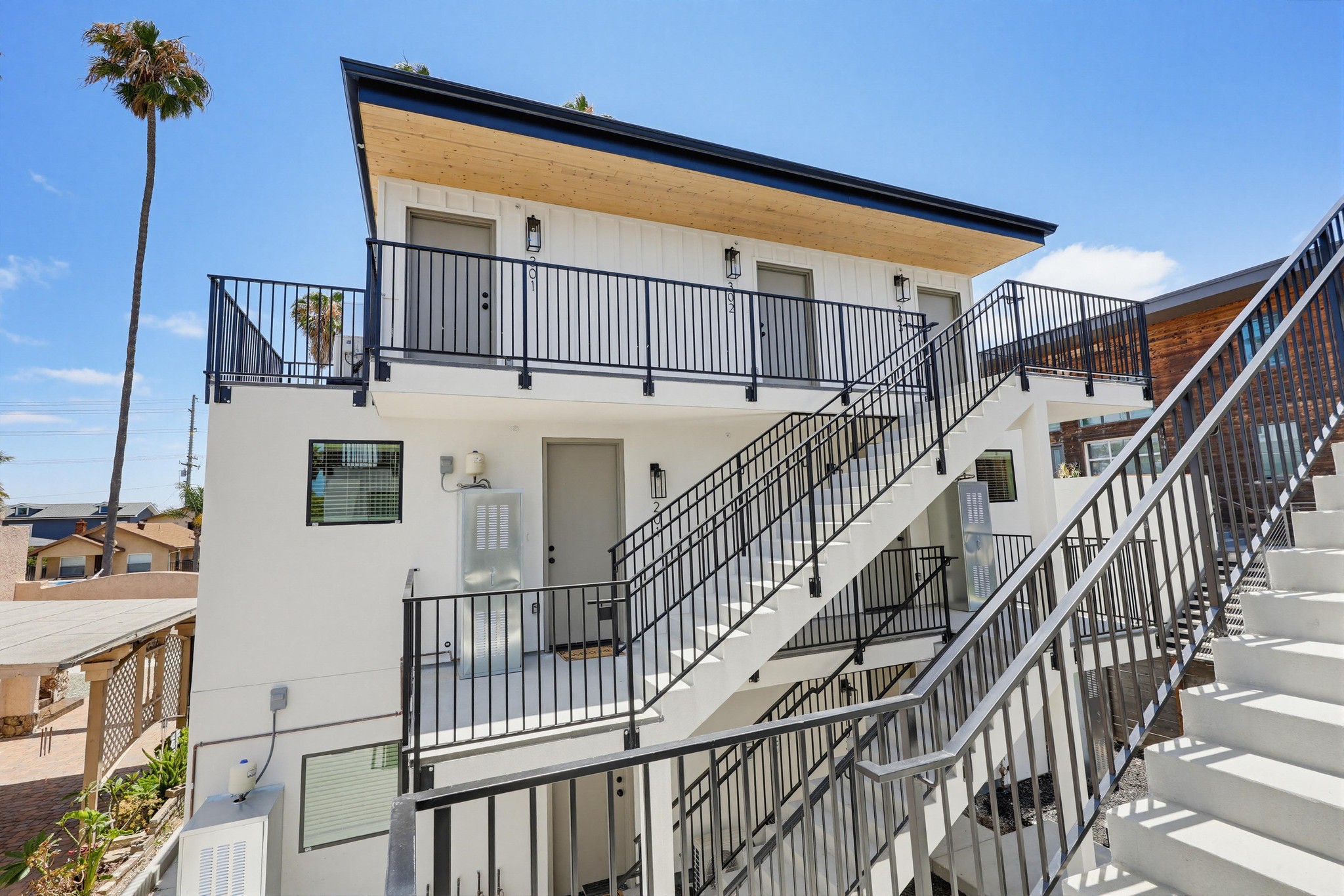 Virtual tour photo 4 of 29 for 4732 Utah St
