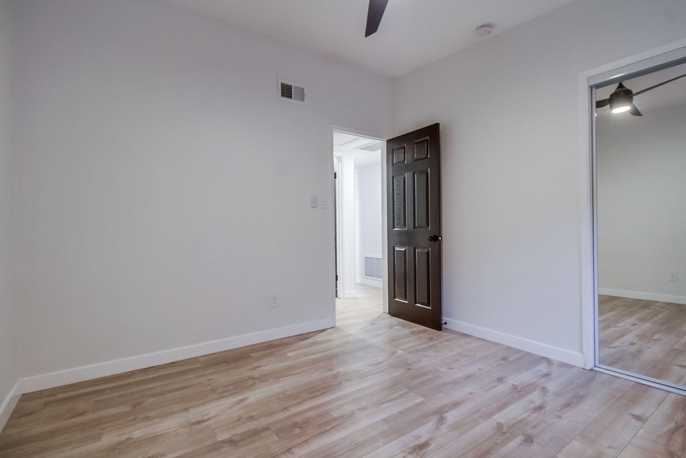 Virtual tour photo 49 of 80 for 4732 Wendell St