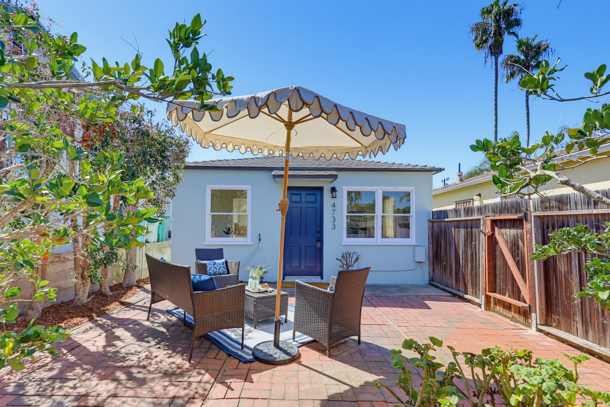 Virtual tour photo 5 of 80 for 4733-35 Orchard Ave