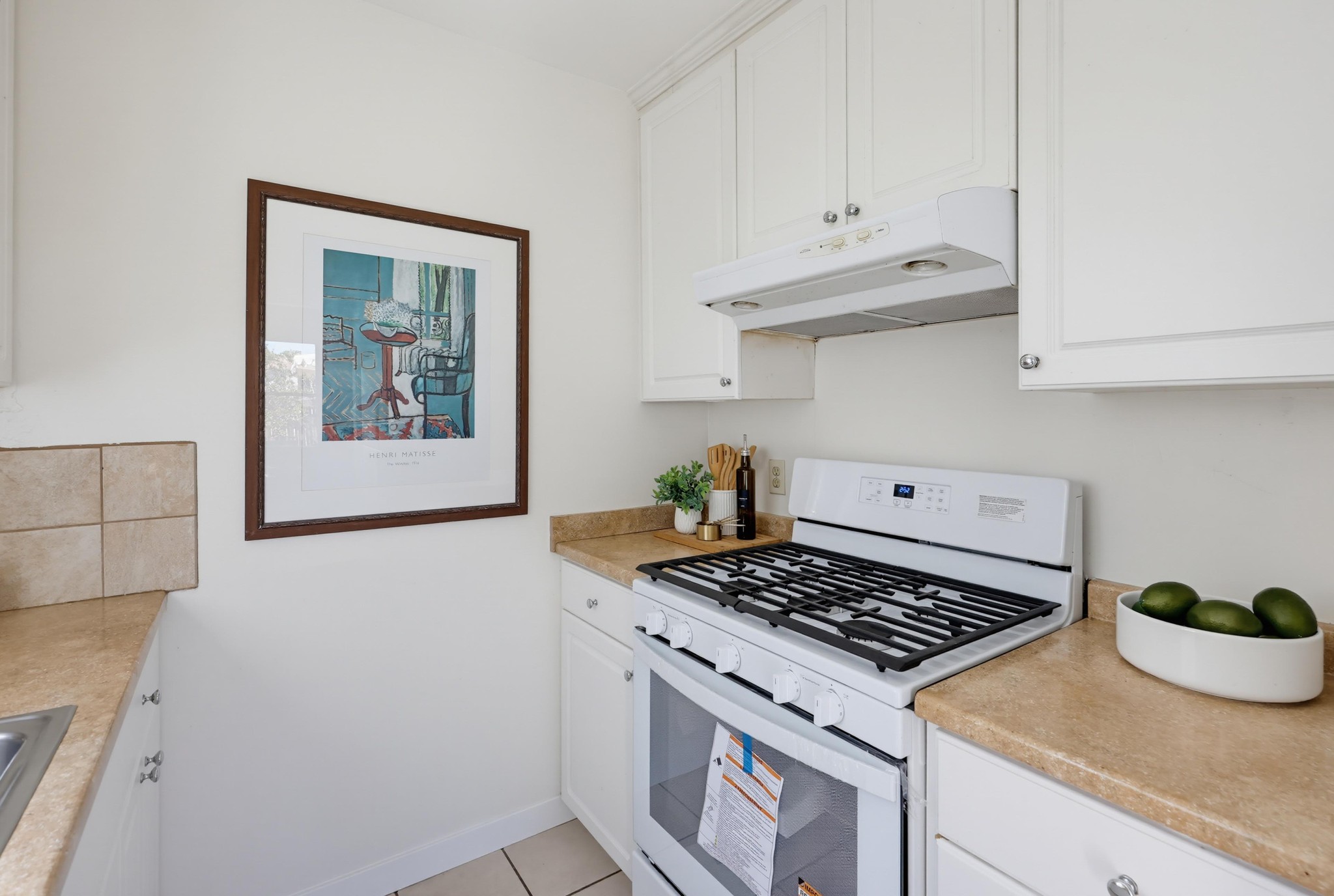 Virtual tour photo 21 of 80 for 4733-35 Orchard Ave
