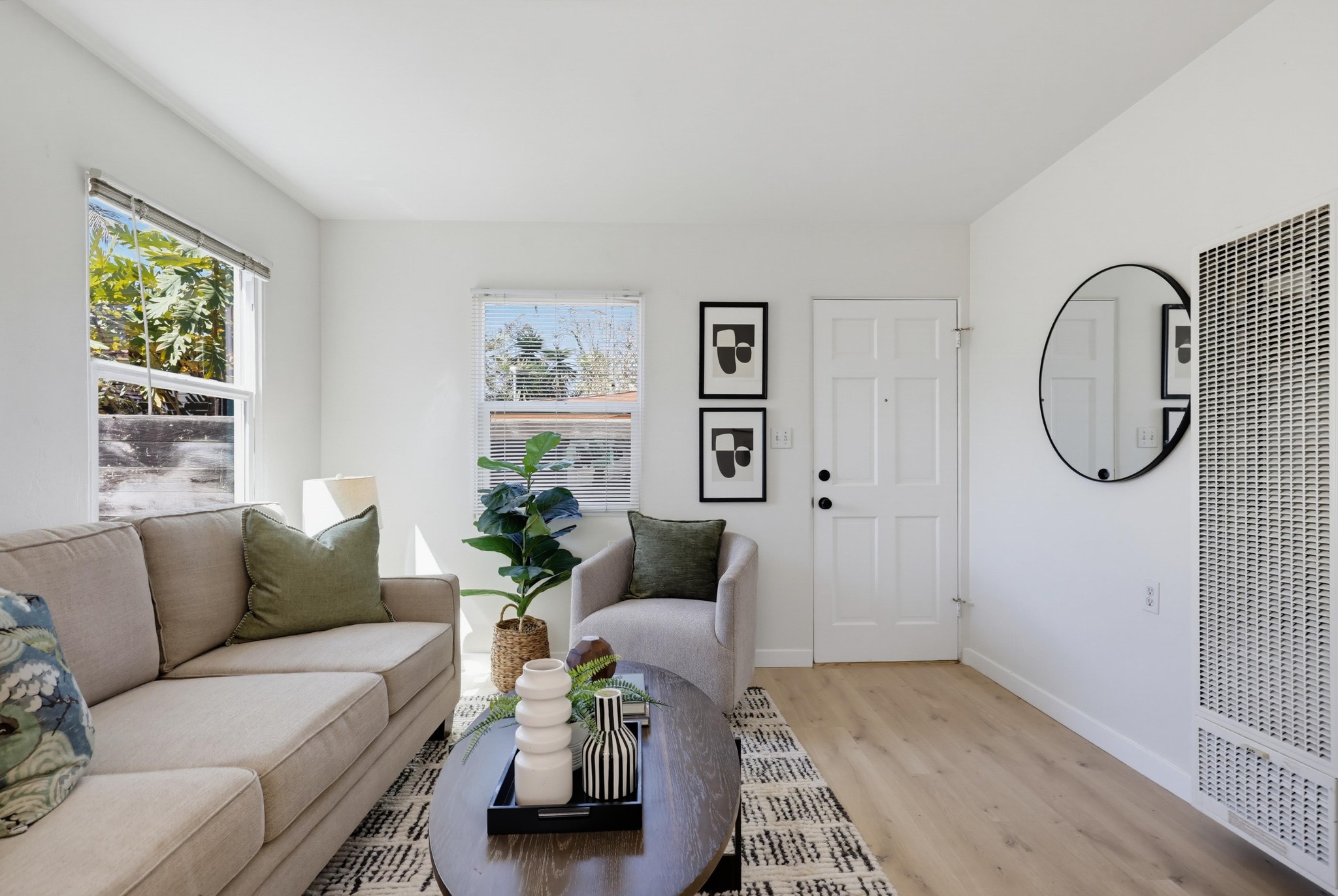Virtual tour photo 39 of 80 for 4733-35 Orchard Ave