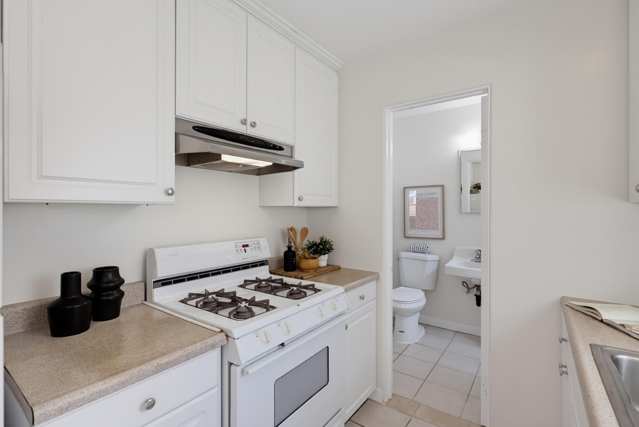 Virtual tour photo 44 of 80 for 4733-35 Orchard Ave
