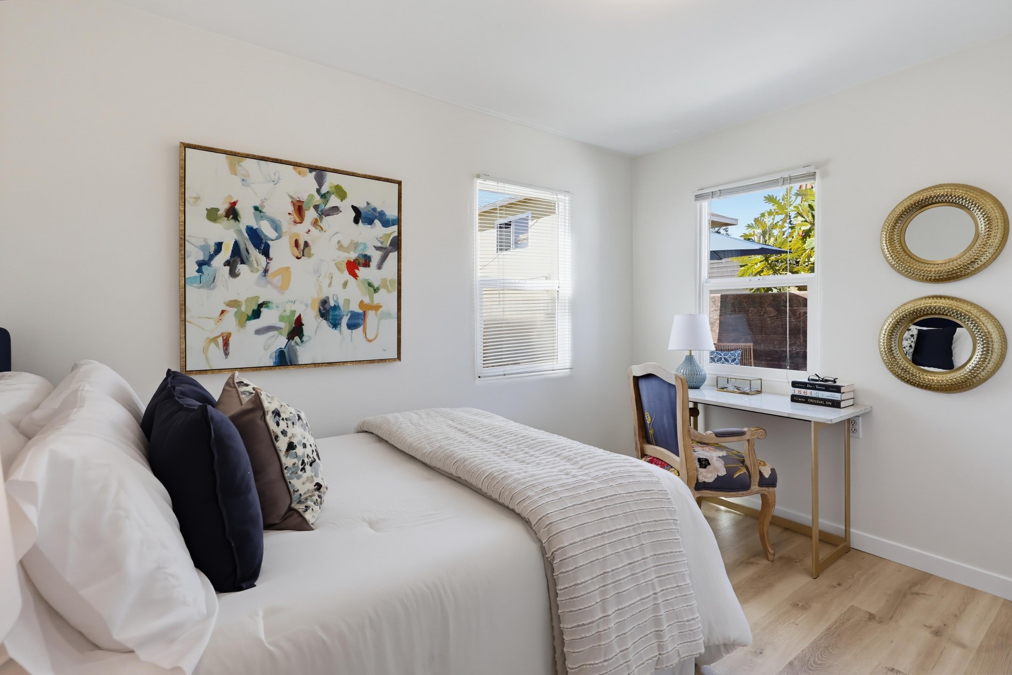 Virtual tour photo 56 of 80 for 4733-35 Orchard Ave