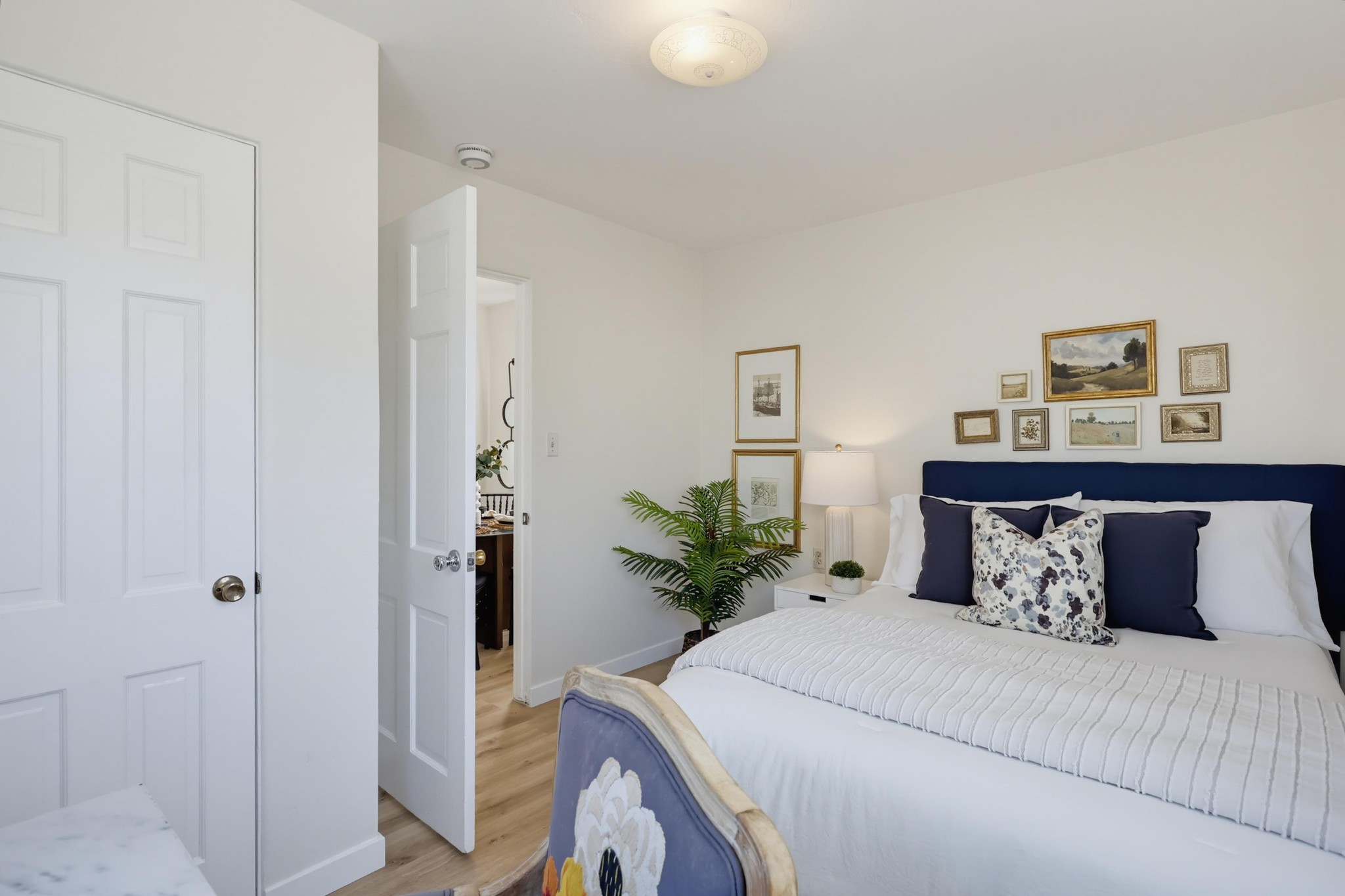 Virtual tour photo 58 of 80 for 4733-35 Orchard Ave
