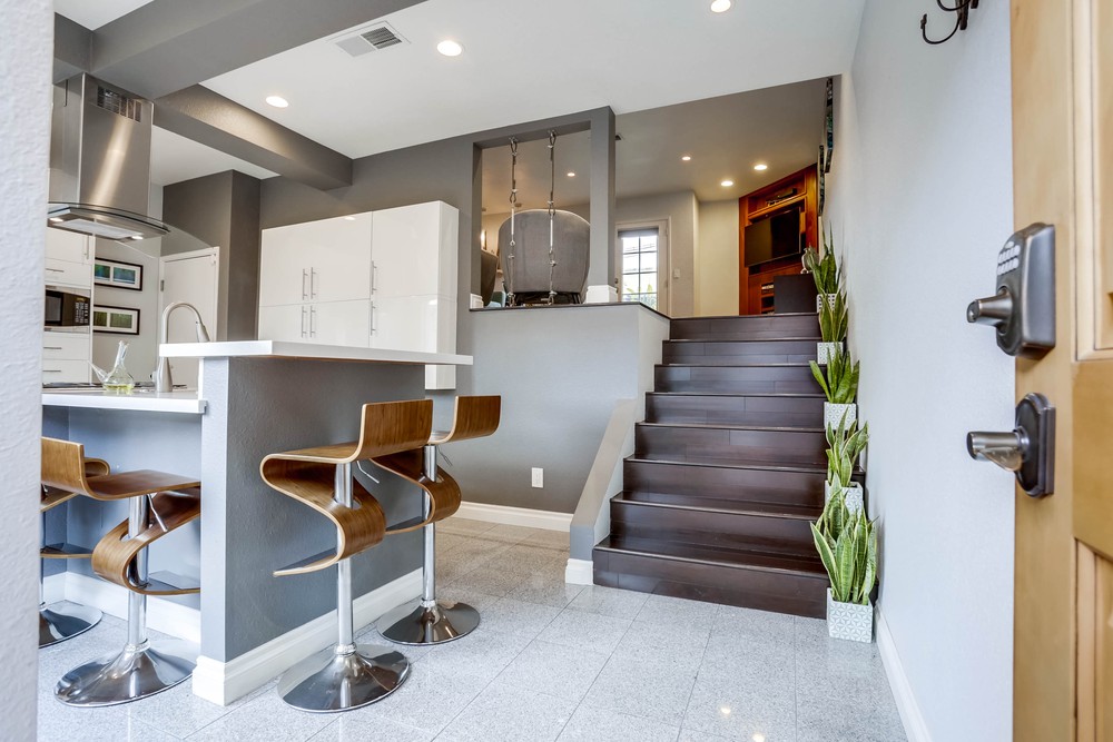 Virtual tour photo 4 of 29 for 4733 W Mountain View Dr UNIT 5