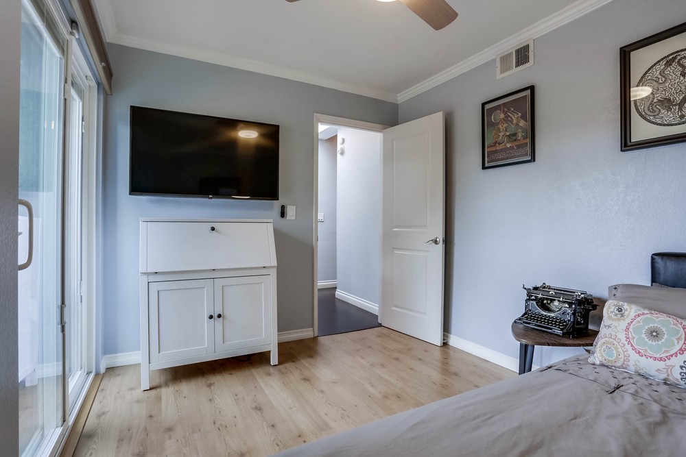 Virtual tour photo 18 of 29 for 4733 W Mountain View Dr UNIT 5