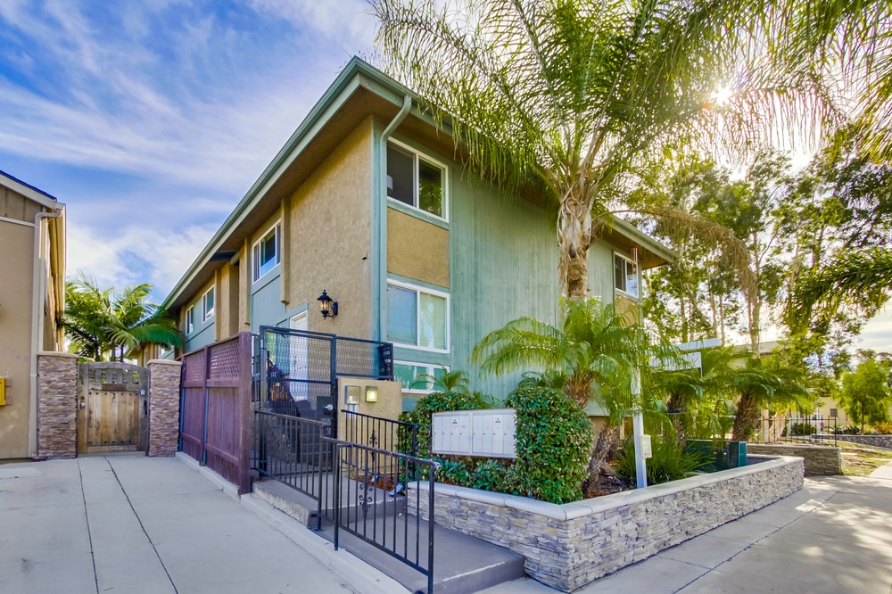 Virtual tour photo 3 of 30 for 4737 Felton St #4