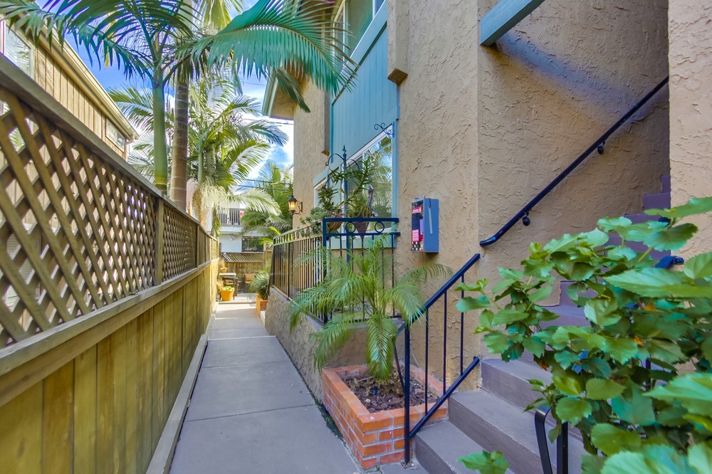Virtual tour photo 5 of 30 for 4737 Felton St #4