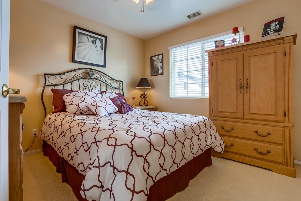 Virtual tour photo 33 of 38 for 4738 Lotus St
