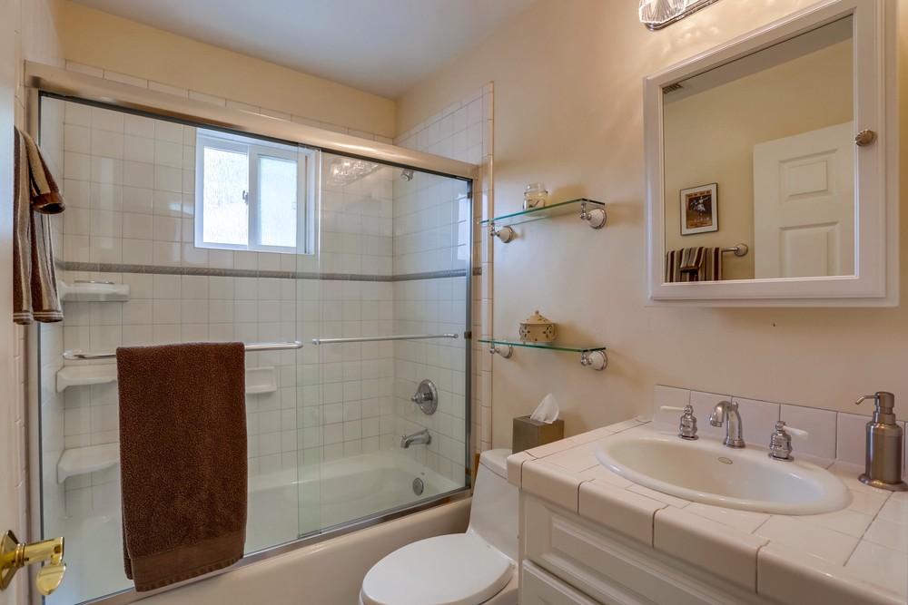 Virtual tour photo 36 of 38 for 4738 Lotus St