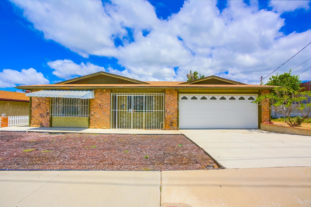Virtual tour photo 6 of 54 for 4742 Vandever Ave
