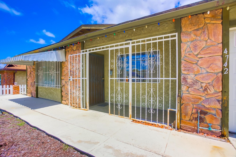 Virtual tour photo 7 of 54 for 4742 Vandever Ave