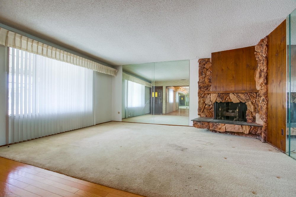 Virtual tour photo 9 of 54 for 4742 Vandever Ave