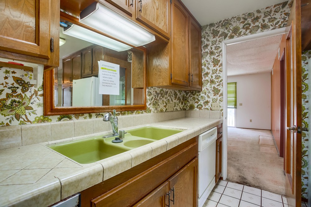 Virtual tour photo 20 of 54 for 4742 Vandever Ave
