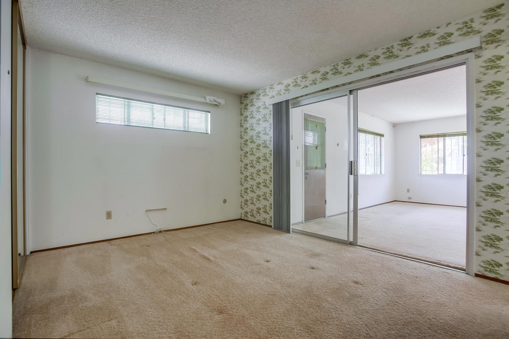 Virtual tour photo 28 of 54 for 4742 Vandever Ave