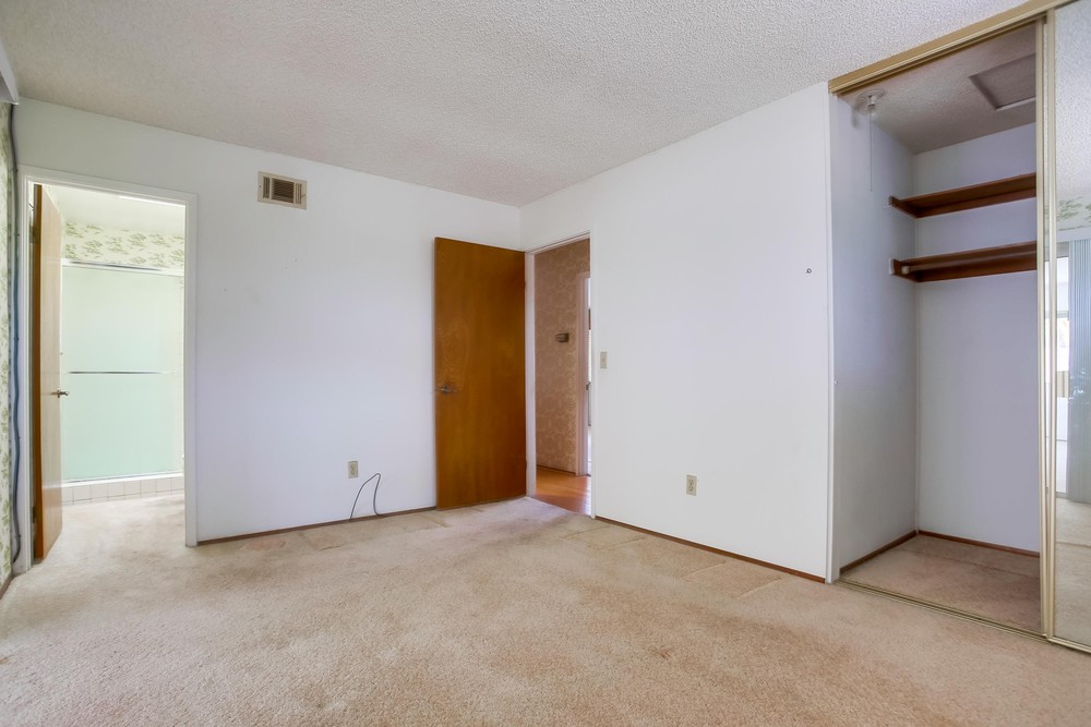 Virtual tour photo 30 of 54 for 4742 Vandever Ave