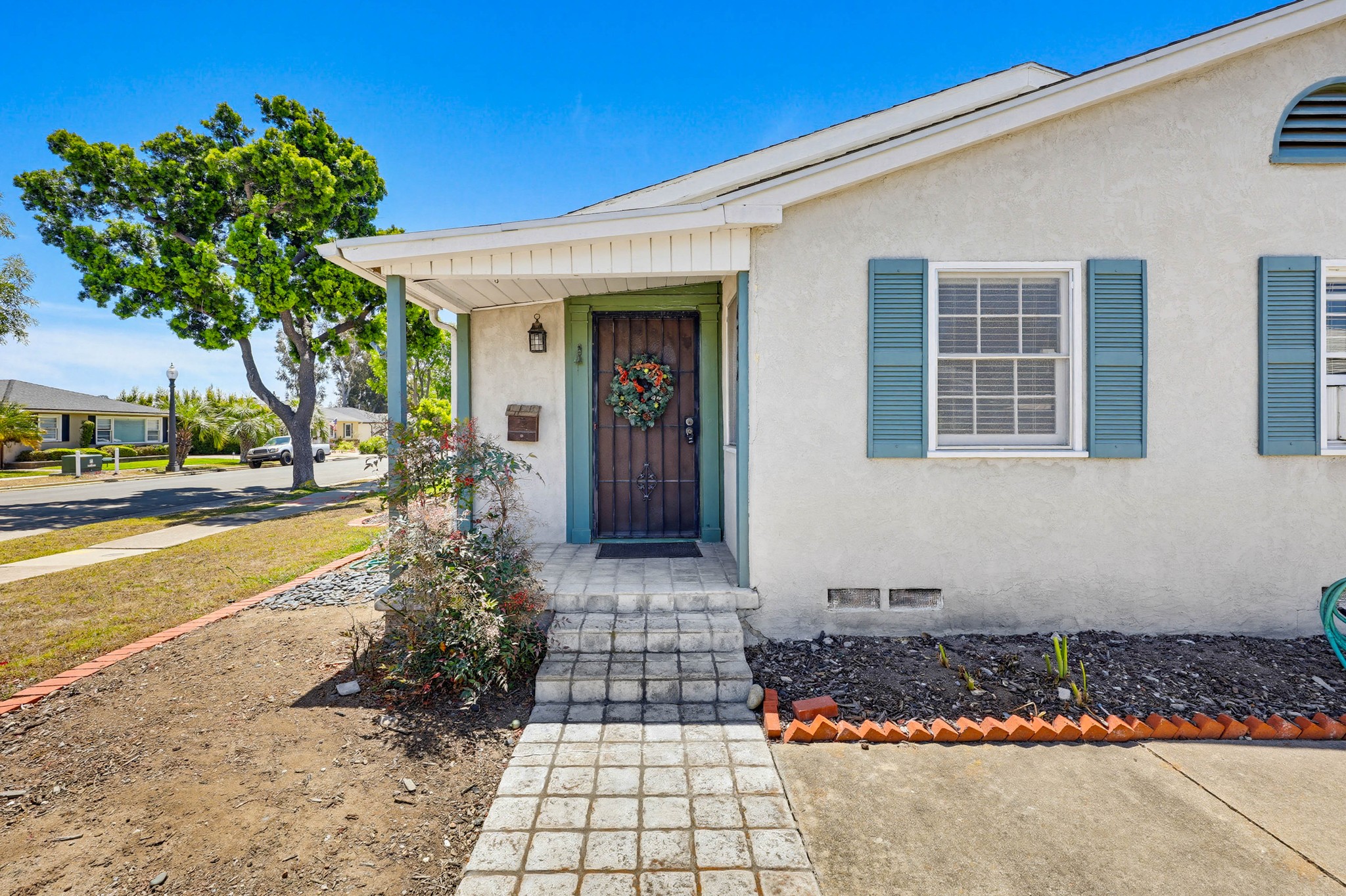 Virtual tour photo 5 of 56 for 4744 51st St