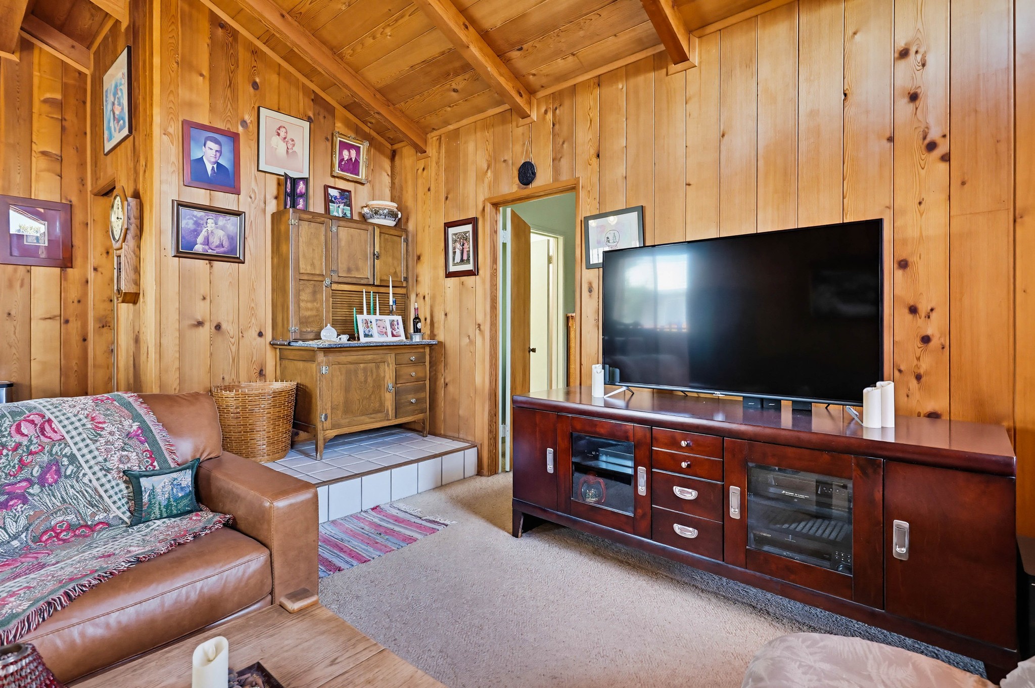 Virtual tour photo 18 of 56 for 4744 51st St
