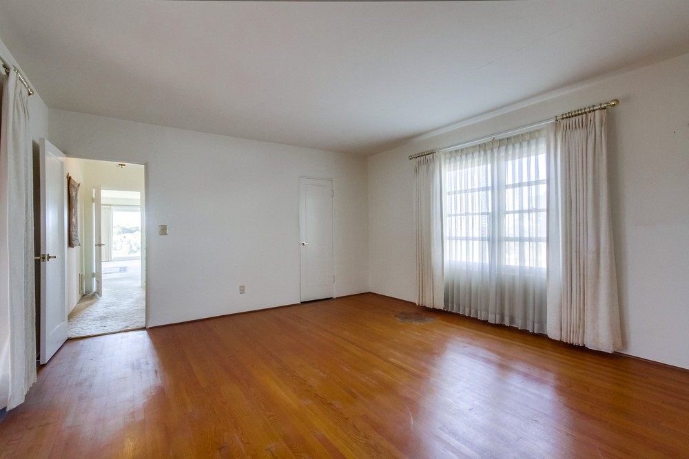Virtual tour photo 10 of 57 for 4744 Norma Dr
