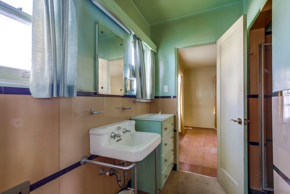 Virtual tour photo 27 of 57 for 4744 Norma Dr