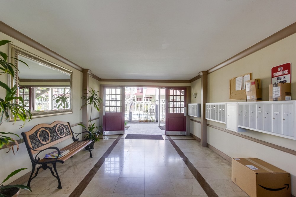Virtual tour photo 7 of 38 for 4747 Hamilton St UNIT 14