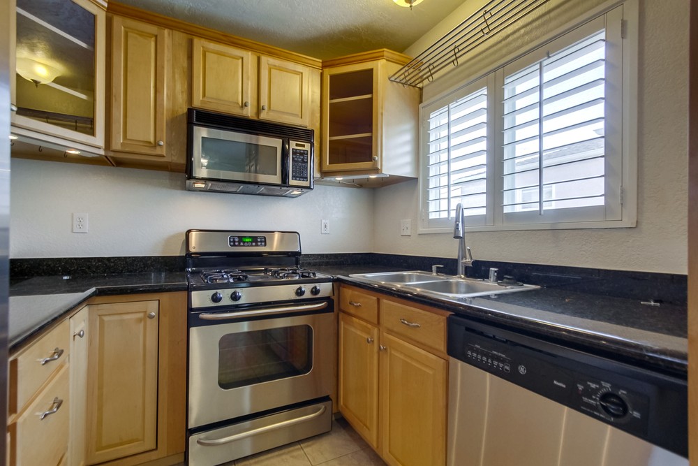 Virtual tour photo 23 of 38 for 4747 Hamilton St UNIT 14