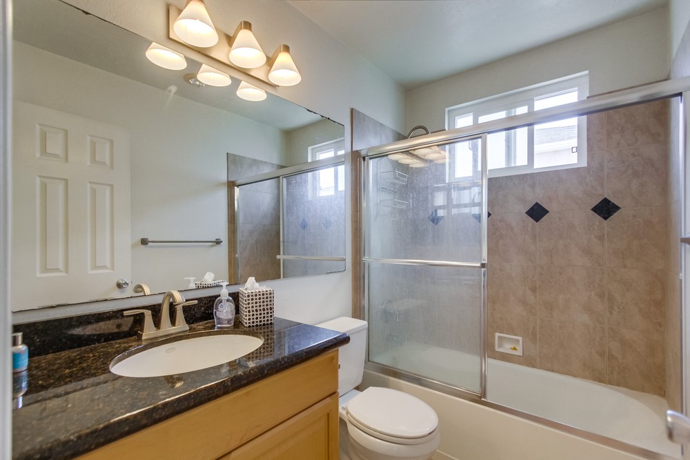 Virtual tour photo 32 of 38 for 4747 Hamilton St UNIT 14
