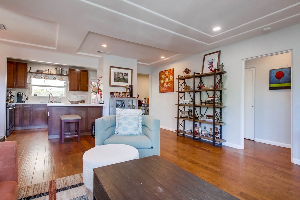 Virtual tour photo 9 of 45 for 4747 Lenore Dr