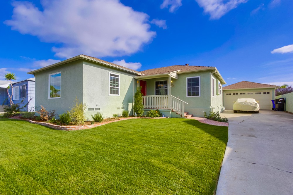 Virtual tour photo 5 of 35 for 4749 Lorraine Dr