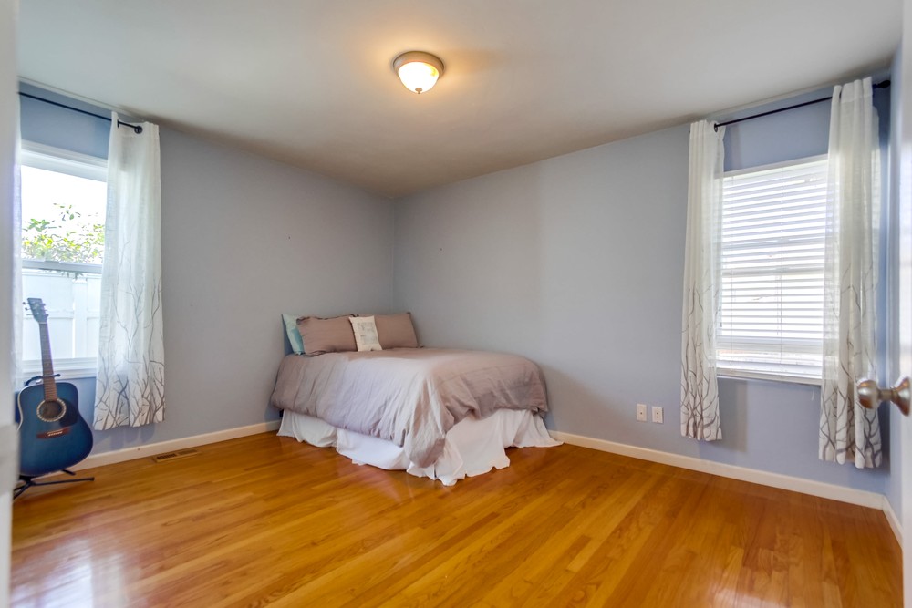 Virtual tour photo 22 of 35 for 4749 Lorraine Dr