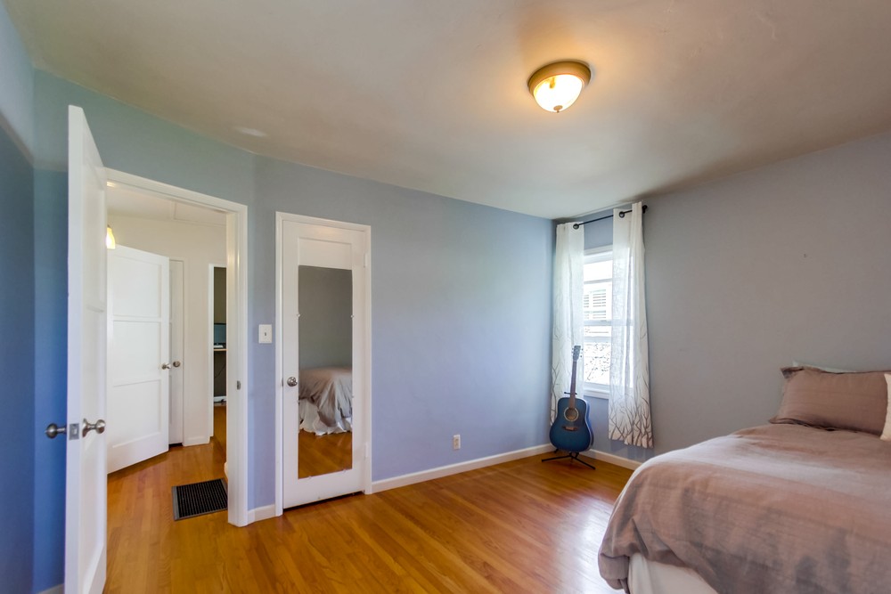 Virtual tour photo 23 of 35 for 4749 Lorraine Dr