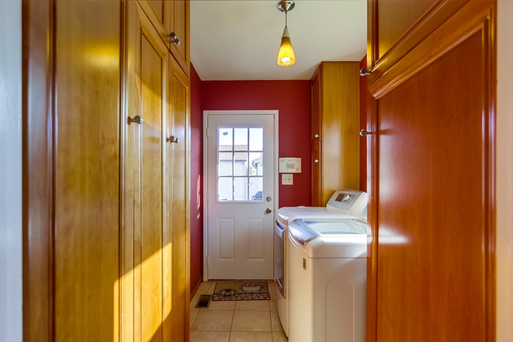 Virtual tour photo 29 of 35 for 4749 Lorraine Dr