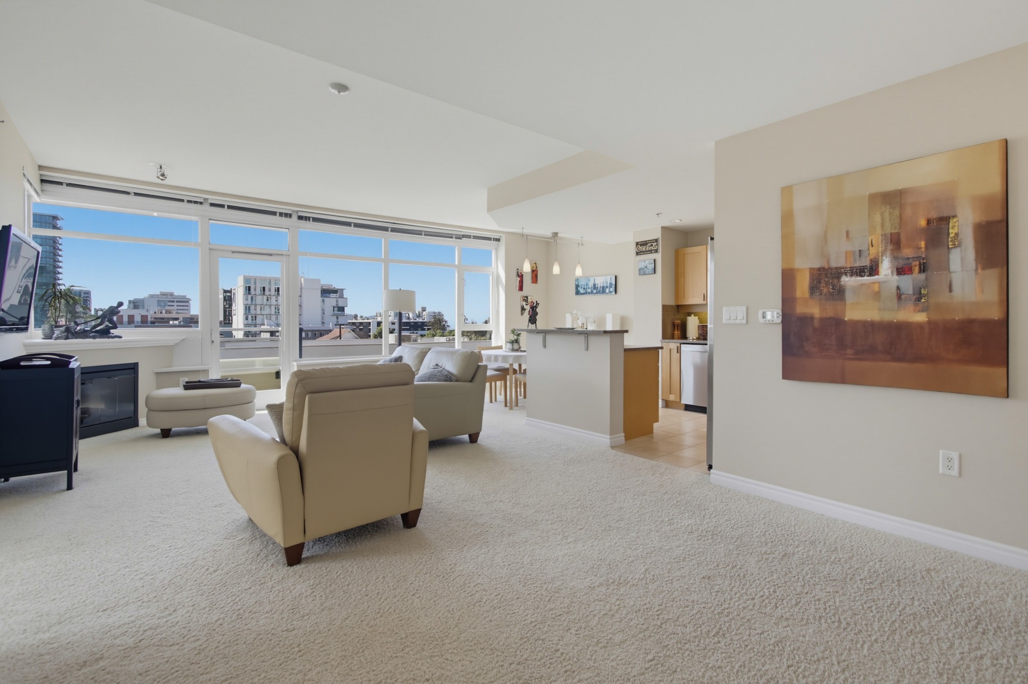 Virtual tour photo 12 of 74 for 475 Redwood St